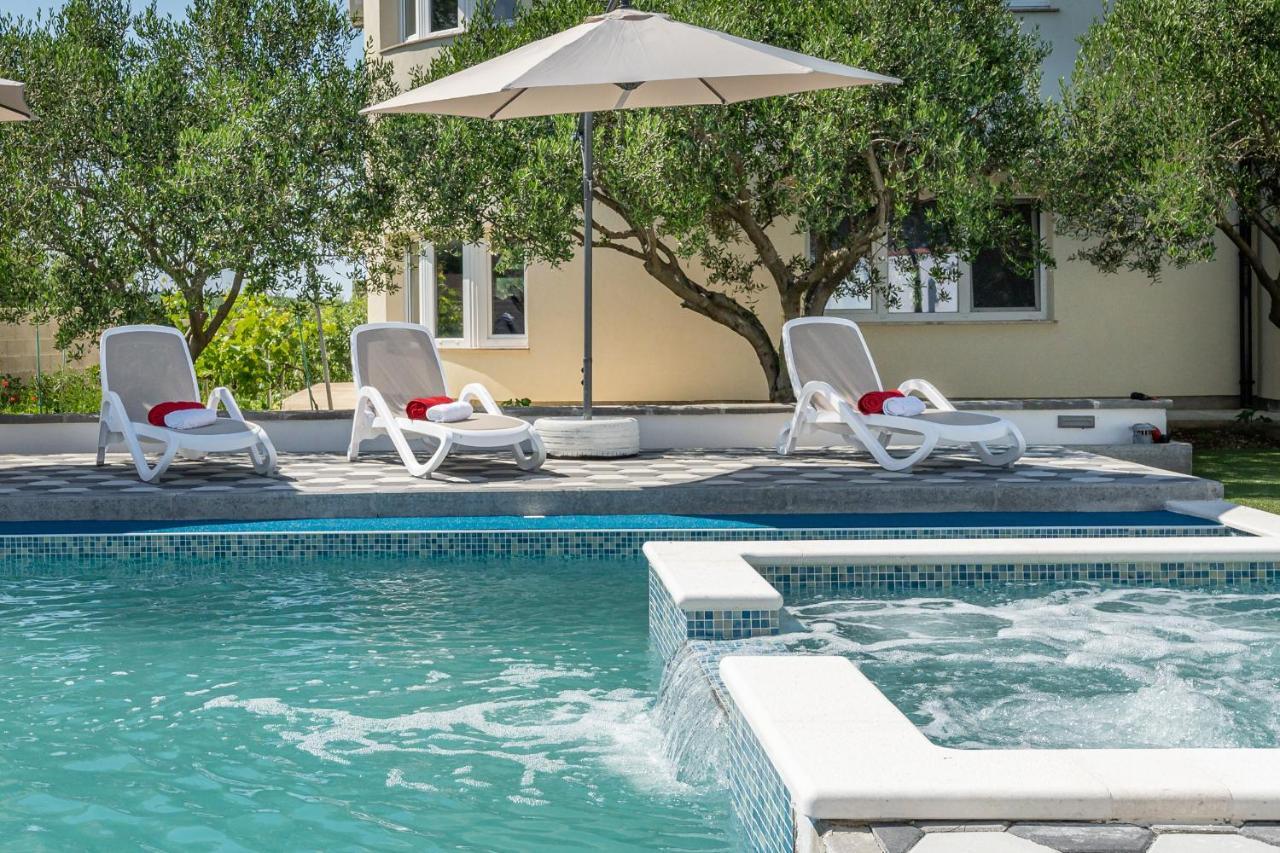 Apartment Miruna S Bazenom Donje Rastane Bagian luar foto